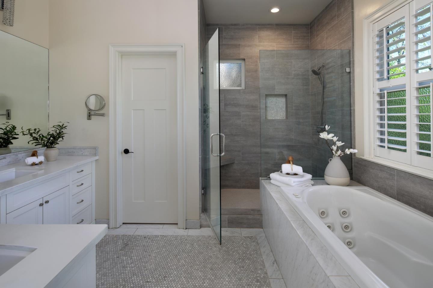 Detail Gallery Image 9 of 19 For 2986 Lantz Ave, San Jose,  CA 95124 - 4 Beds | 3/1 Baths