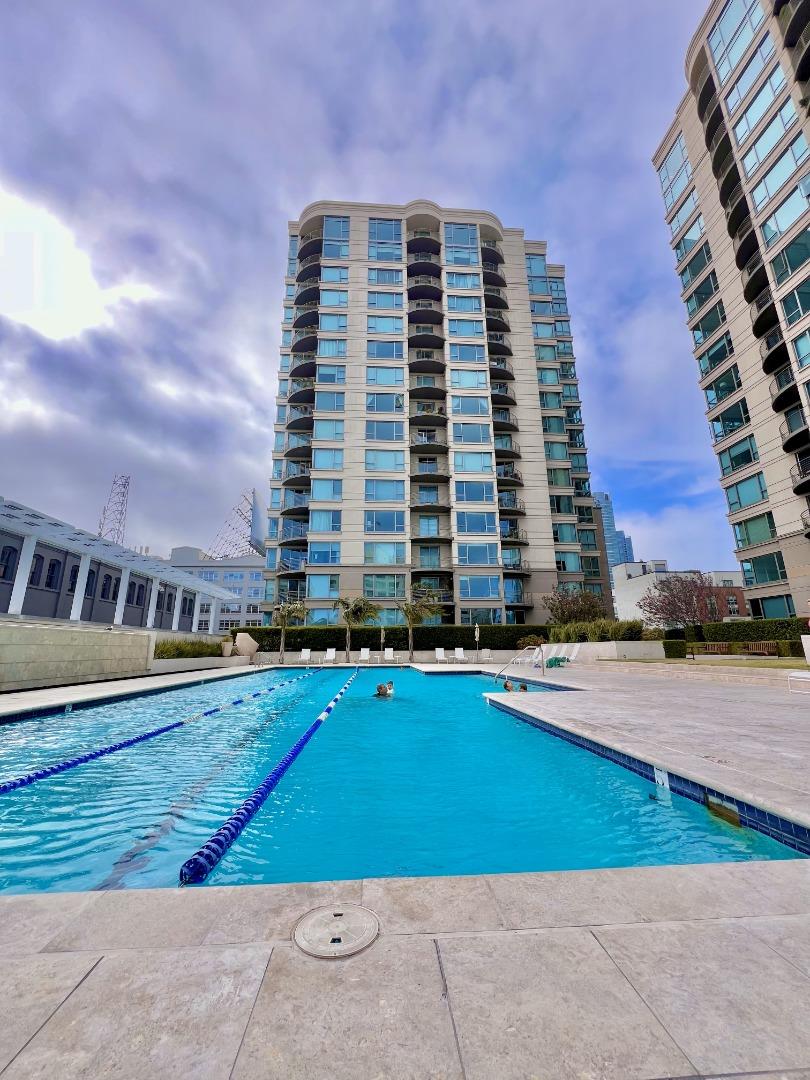 Detail Gallery Image 10 of 13 For 219 Brannan St 2f,  San Francisco,  CA 94107 - 2 Beds | 2 Baths