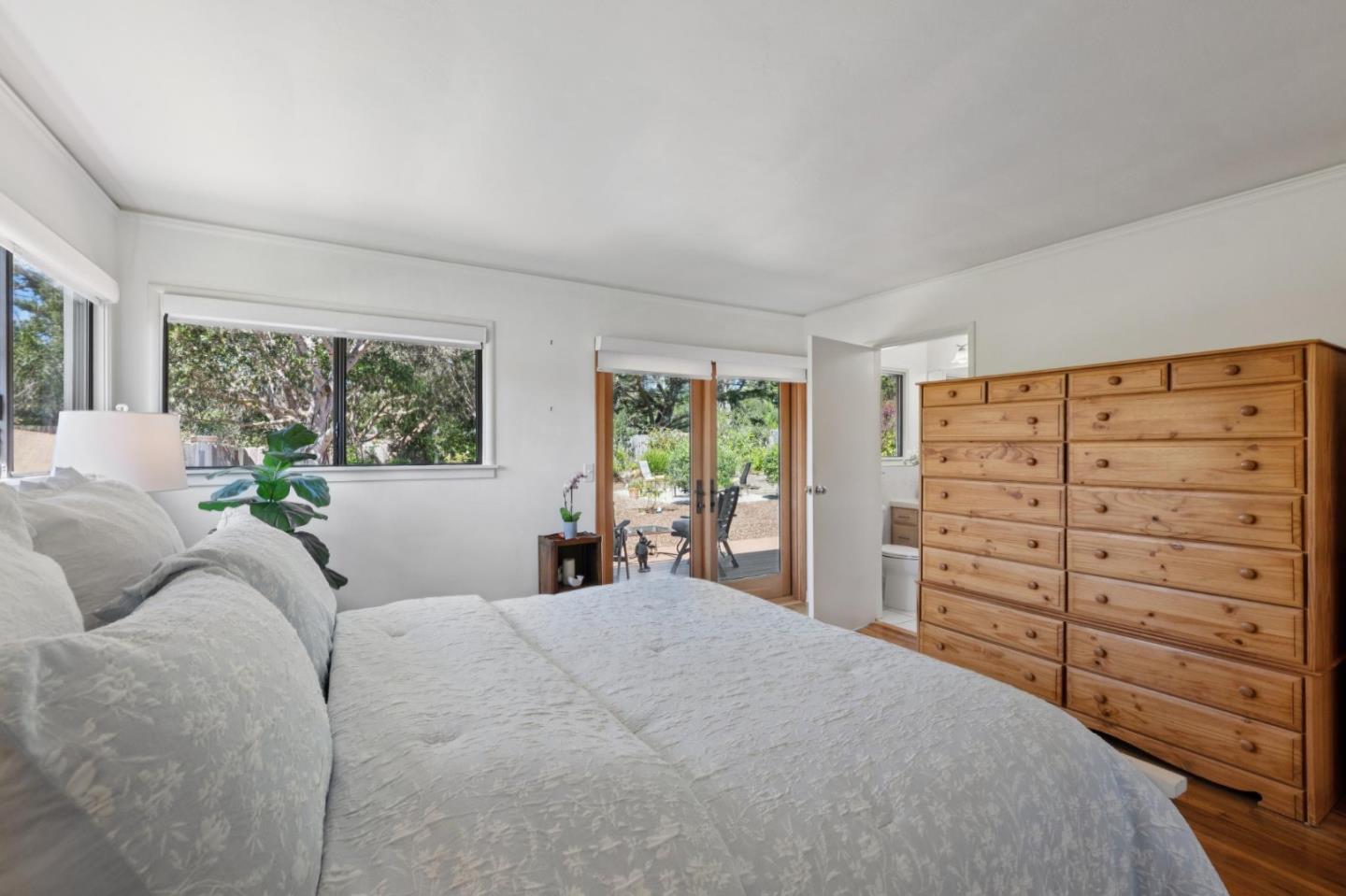 Detail Gallery Image 18 of 41 For 25636 Morse Dr, Carmel,  CA 93923 - 3 Beds | 2 Baths
