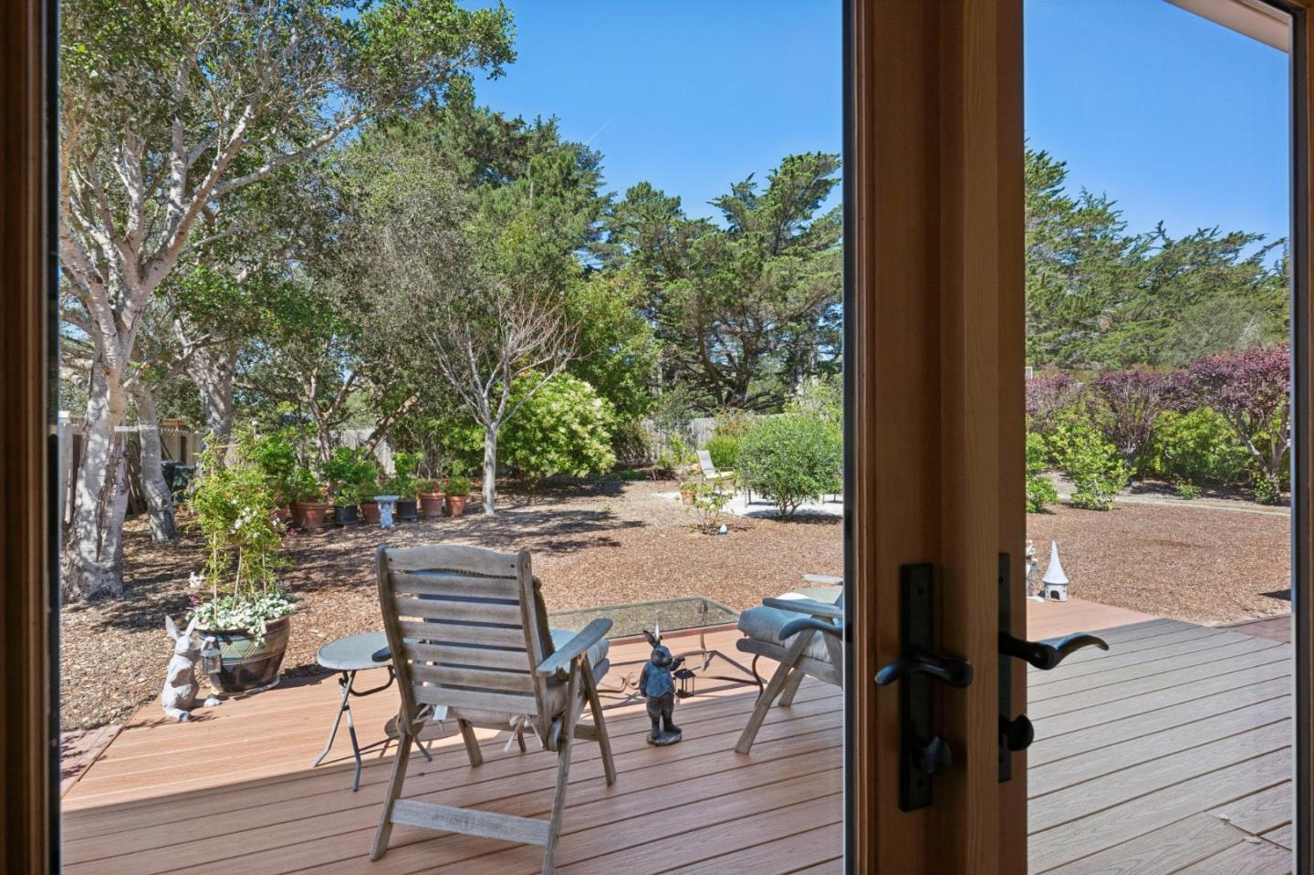 Detail Gallery Image 19 of 41 For 25636 Morse Dr, Carmel,  CA 93923 - 3 Beds | 2 Baths
