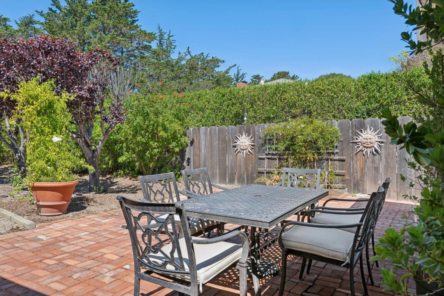 Detail Gallery Image 33 of 41 For 25636 Morse Dr, Carmel,  CA 93923 - 3 Beds | 2 Baths