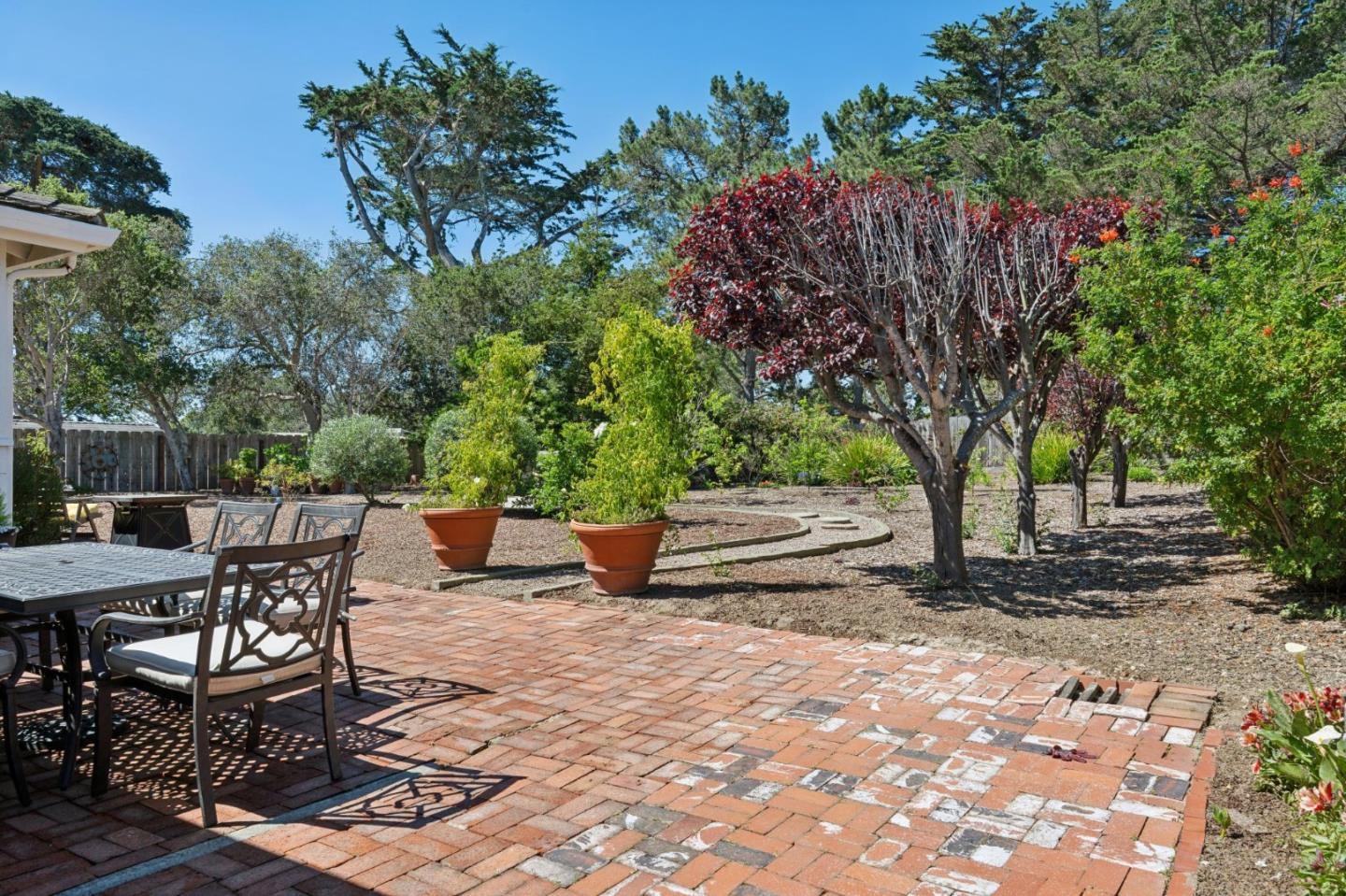 Detail Gallery Image 34 of 41 For 25636 Morse Dr, Carmel,  CA 93923 - 3 Beds | 2 Baths