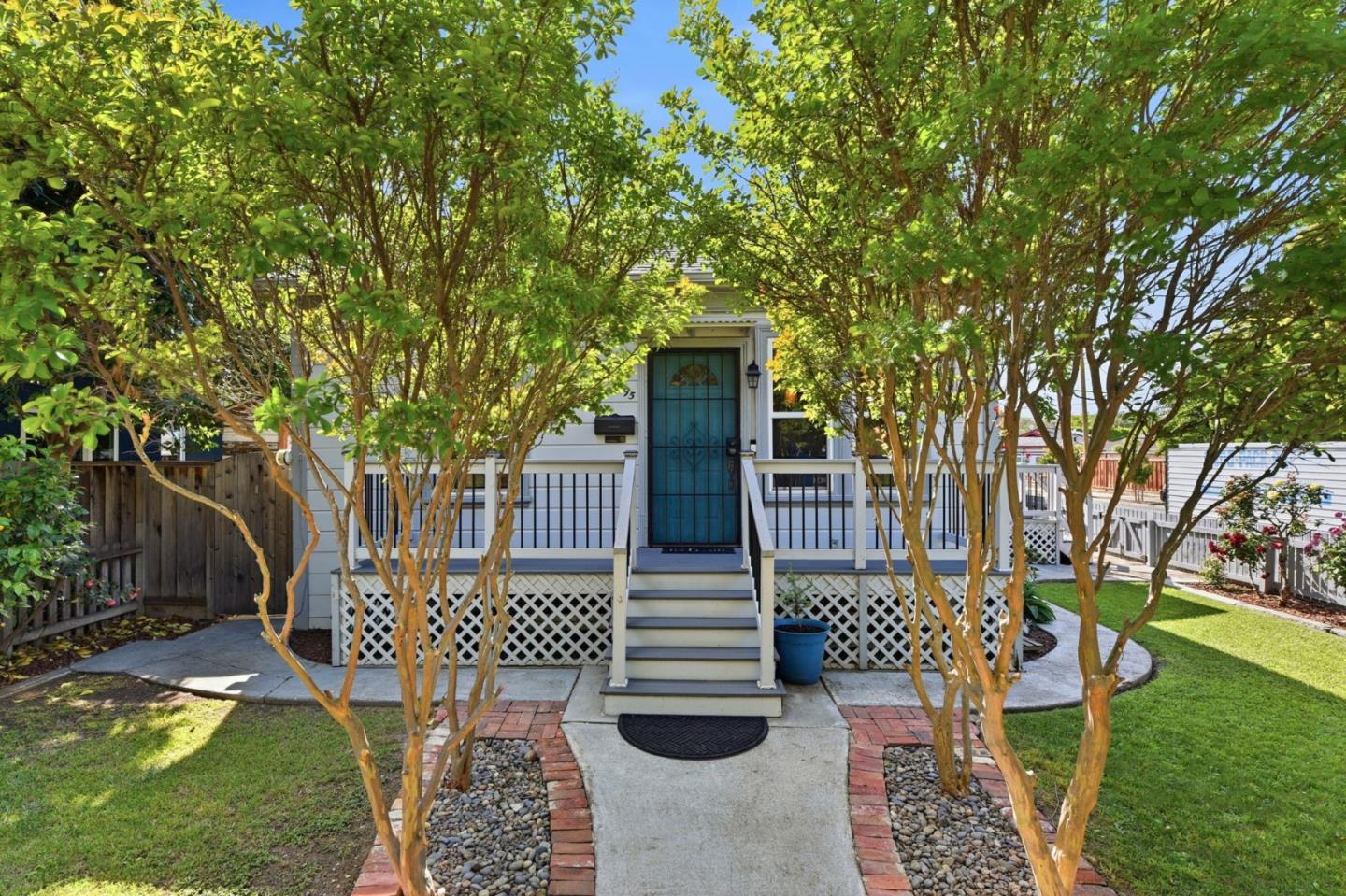 Detail Gallery Image 4 of 42 For 195 Boston Ave, San Jose,  CA 95125 - 2 Beds | 1 Baths