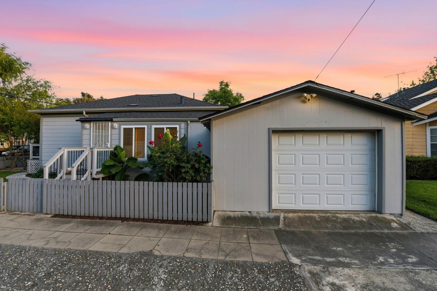 Detail Gallery Image 5 of 42 For 195 Boston Ave, San Jose,  CA 95125 - 2 Beds | 1 Baths