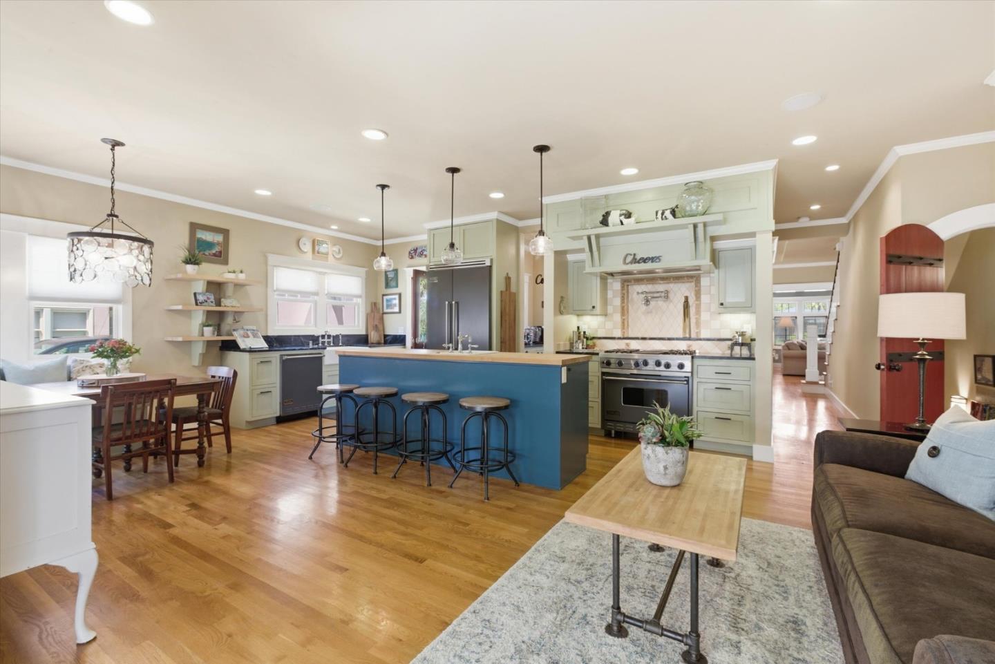 Detail Gallery Image 17 of 60 For 656 Palm Haven Ave, San Jose,  CA 95125 - 4 Beds | 3 Baths