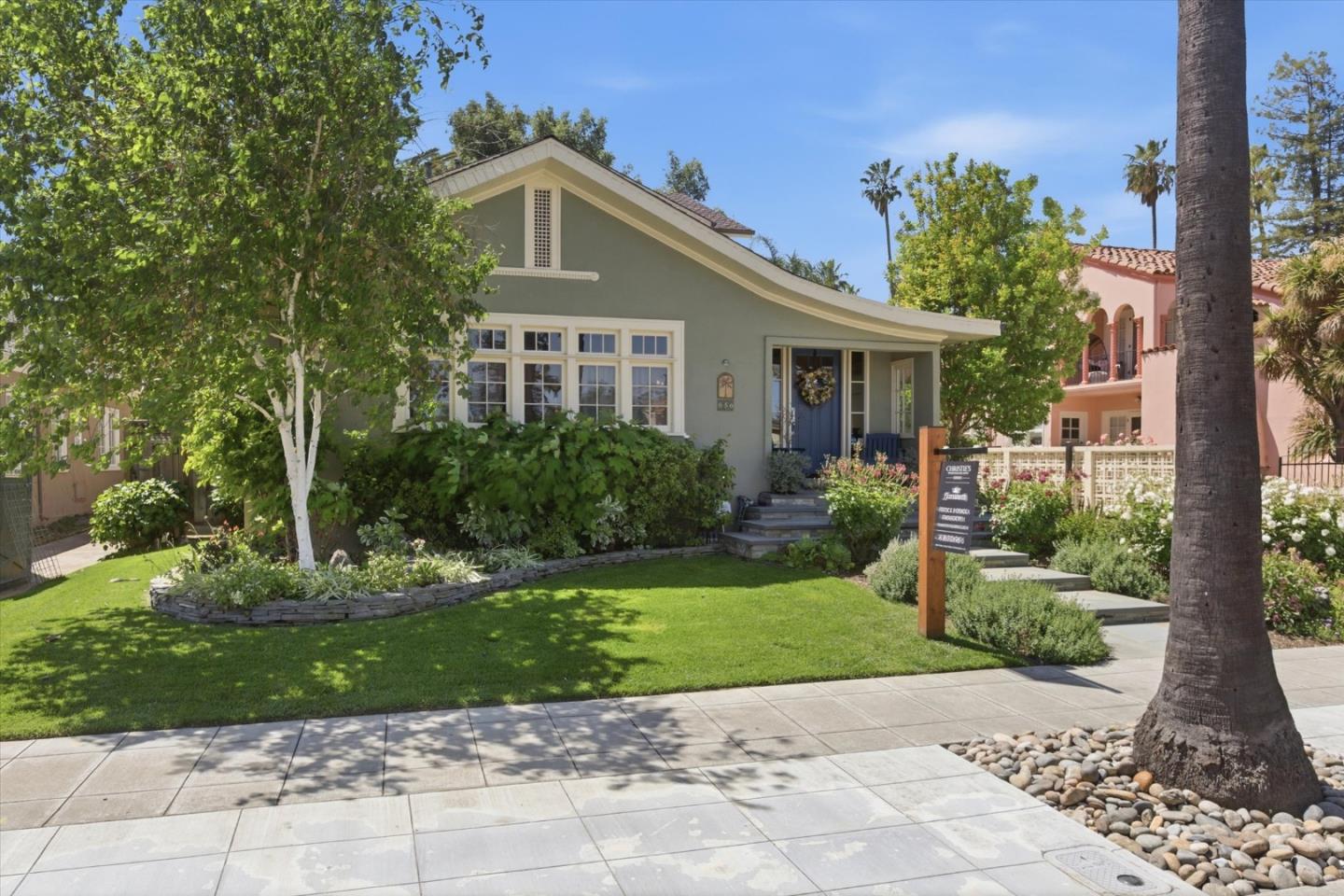 Detail Gallery Image 2 of 60 For 656 Palm Haven Ave, San Jose,  CA 95125 - 4 Beds | 3 Baths