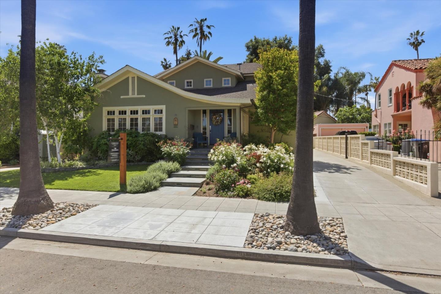 Detail Gallery Image 3 of 60 For 656 Palm Haven Ave, San Jose,  CA 95125 - 4 Beds | 3 Baths