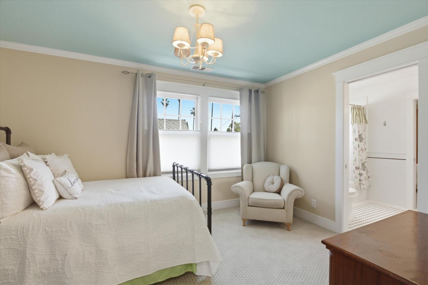 Detail Gallery Image 50 of 60 For 656 Palm Haven Ave, San Jose,  CA 95125 - 4 Beds | 3 Baths