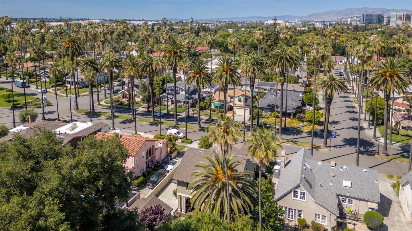 Detail Gallery Image 76 of 81 For 656 Palm Haven Ave, San Jose,  CA 95125 - 4 Beds | 3 Baths