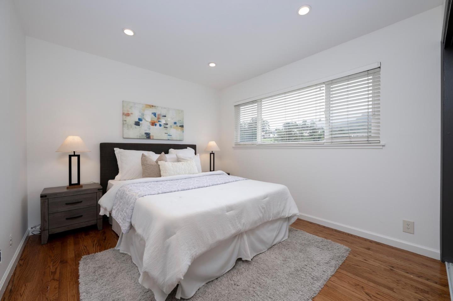 Detail Gallery Image 12 of 16 For 3 Yellowstone Way, Pacifica,  CA 94044 - 4 Beds | 2/1 Baths