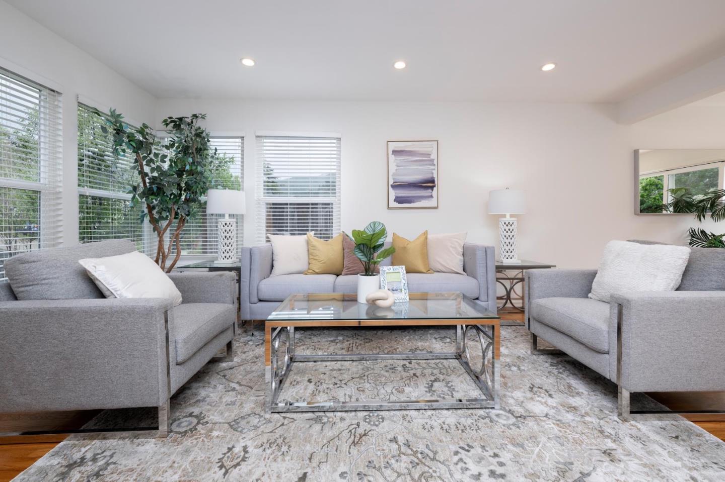 Detail Gallery Image 3 of 16 For 3 Yellowstone Way, Pacifica,  CA 94044 - 4 Beds | 2/1 Baths