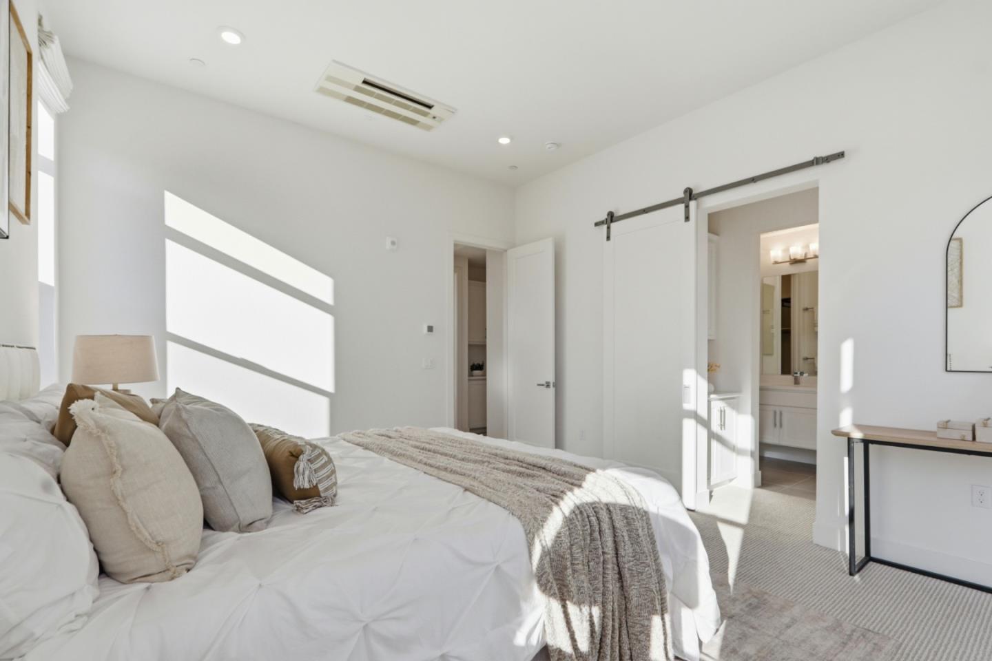 Photo #16: ML82042596 Listing: Photo #16