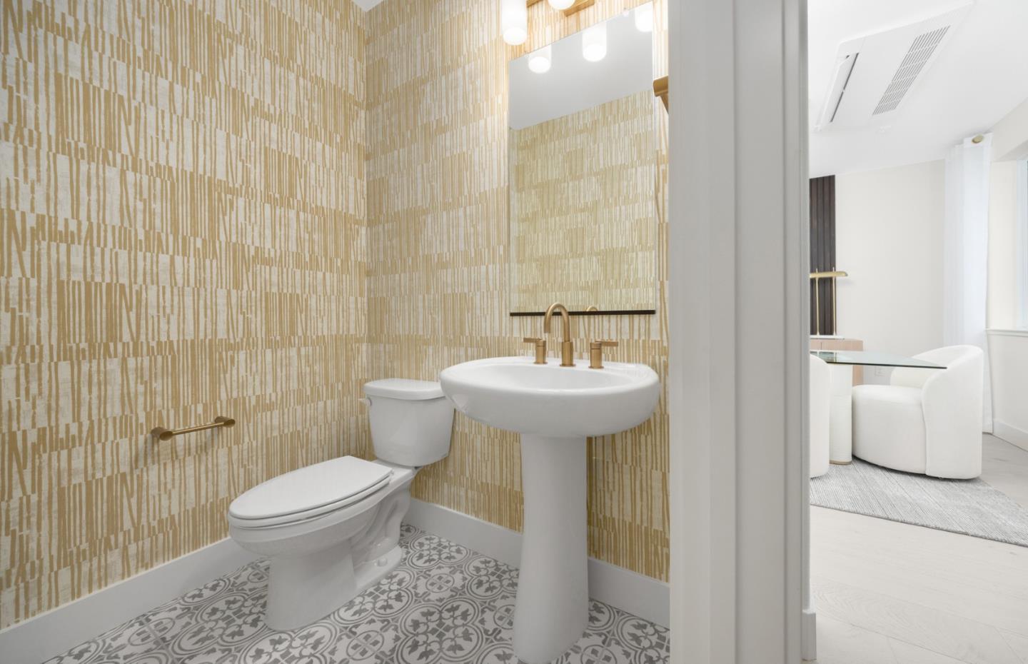 Photo #15: ML82042598 Listing: Photo #15