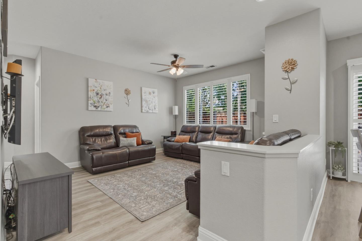 Detail Gallery Image 18 of 58 For 1500 Mimosa St, Hollister,  CA 95023 - 6 Beds | 3 Baths