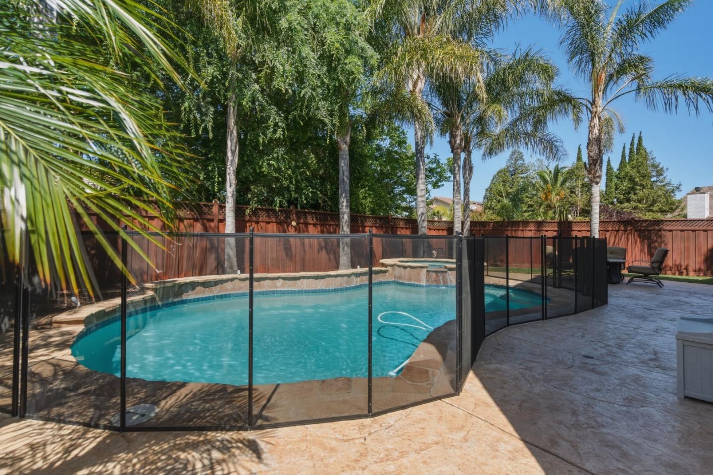 Detail Gallery Image 42 of 58 For 1500 Mimosa St, Hollister,  CA 95023 - 6 Beds | 3 Baths