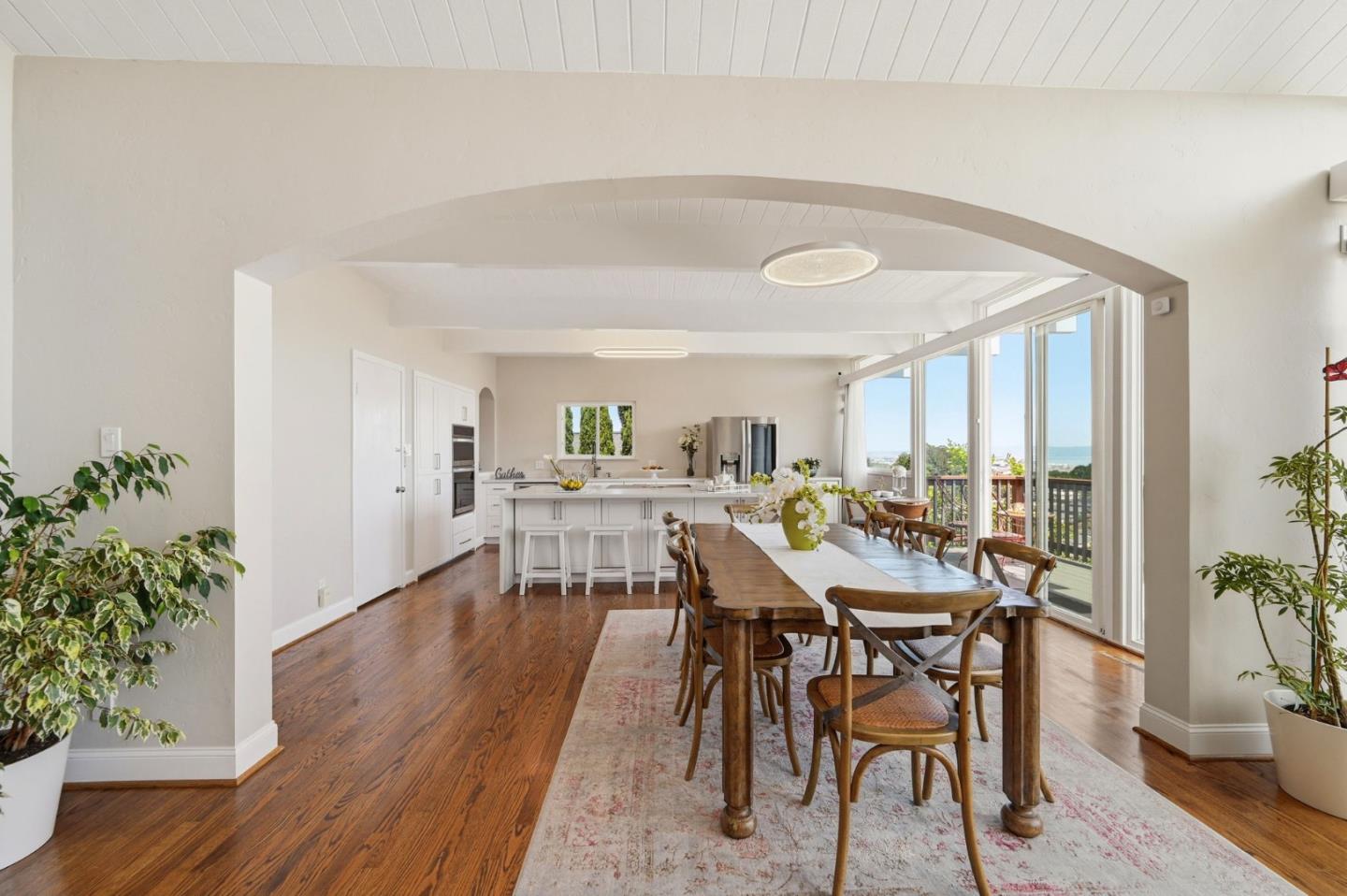 Detail Gallery Image 11 of 47 For 973 Larkspur Dr, Millbrae,  CA 94030 - 5 Beds | 3 Baths