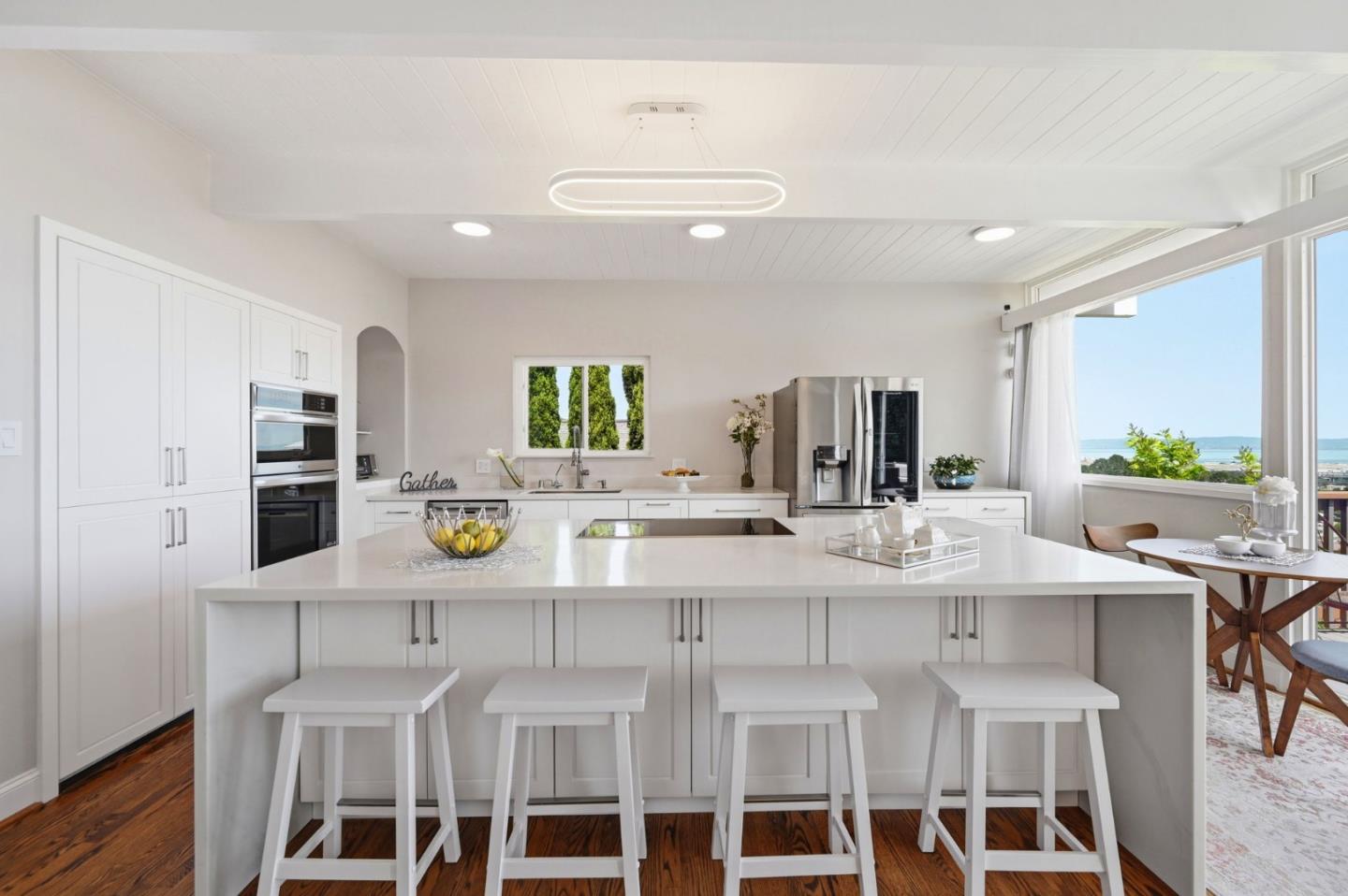 Detail Gallery Image 13 of 47 For 973 Larkspur Dr, Millbrae,  CA 94030 - 5 Beds | 3 Baths