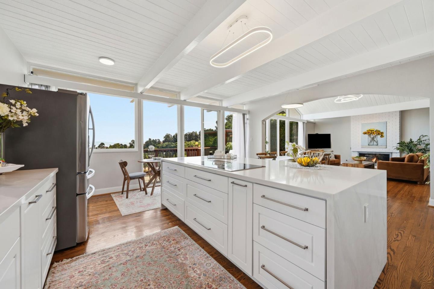 Detail Gallery Image 15 of 47 For 973 Larkspur Dr, Millbrae,  CA 94030 - 5 Beds | 3 Baths