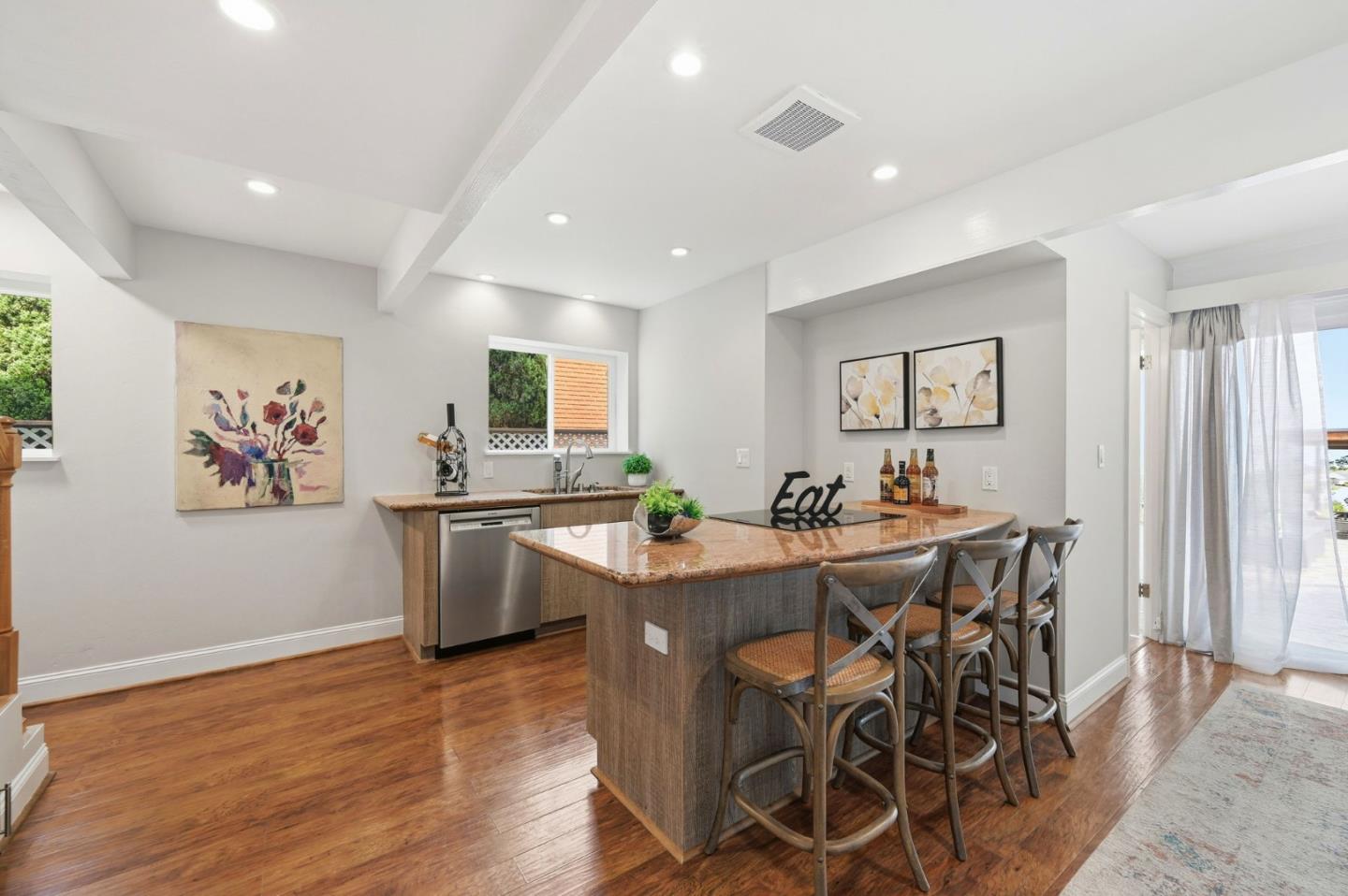 Detail Gallery Image 24 of 47 For 973 Larkspur Dr, Millbrae,  CA 94030 - 5 Beds | 3 Baths