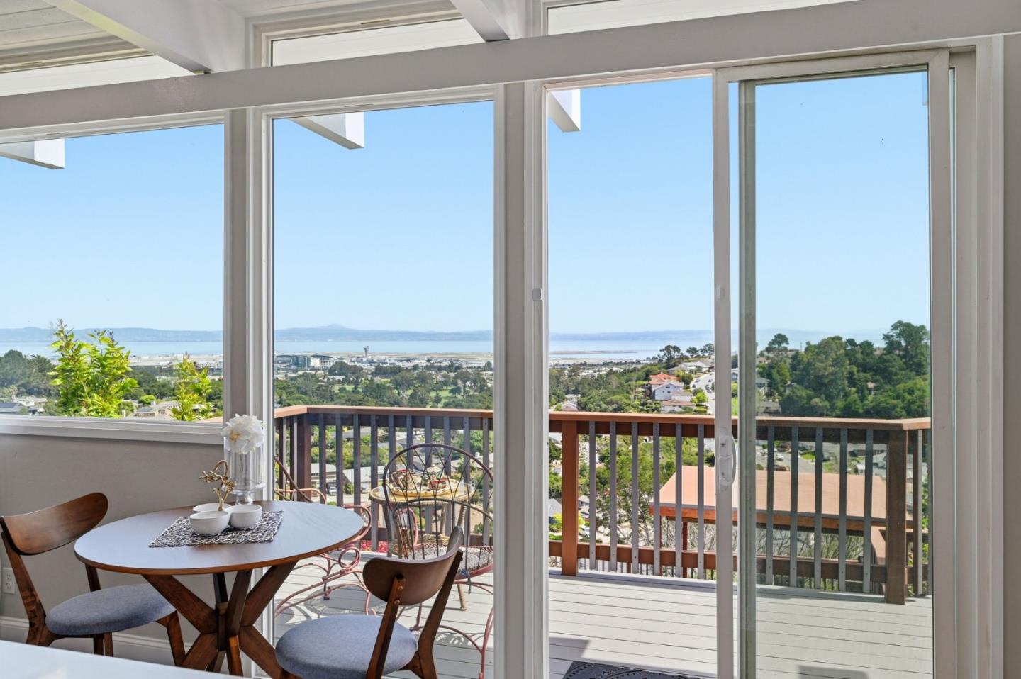 Detail Gallery Image 3 of 47 For 973 Larkspur Dr, Millbrae,  CA 94030 - 5 Beds | 3 Baths