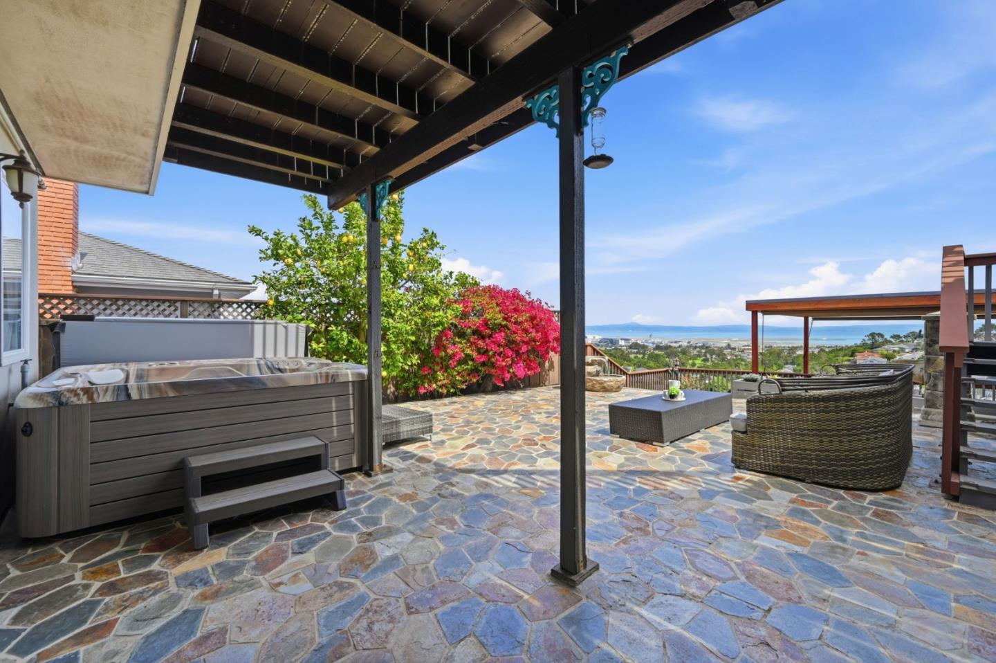 Detail Gallery Image 34 of 47 For 973 Larkspur Dr, Millbrae,  CA 94030 - 5 Beds | 3 Baths