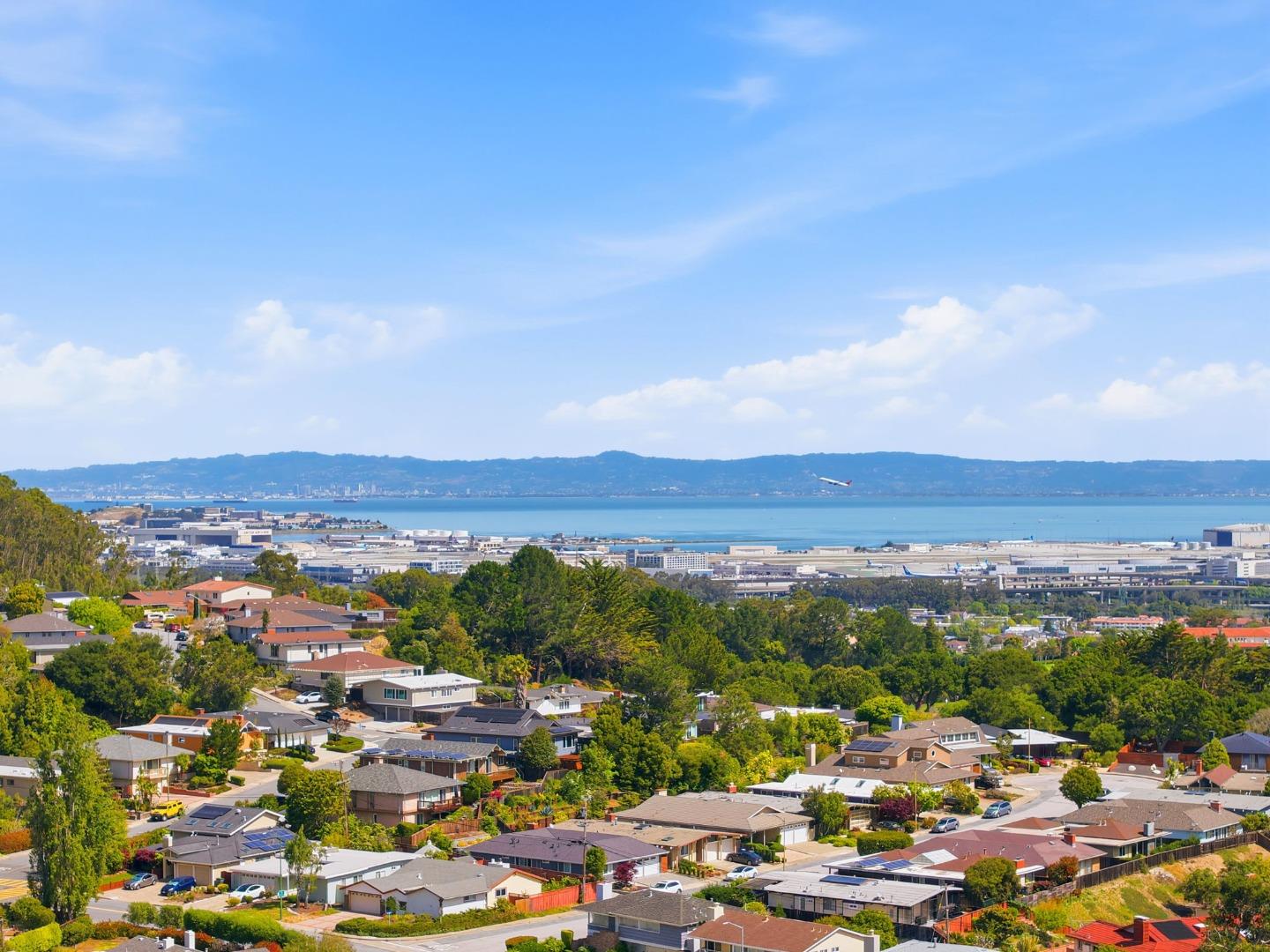 Detail Gallery Image 41 of 47 For 973 Larkspur Dr, Millbrae,  CA 94030 - 5 Beds | 3 Baths