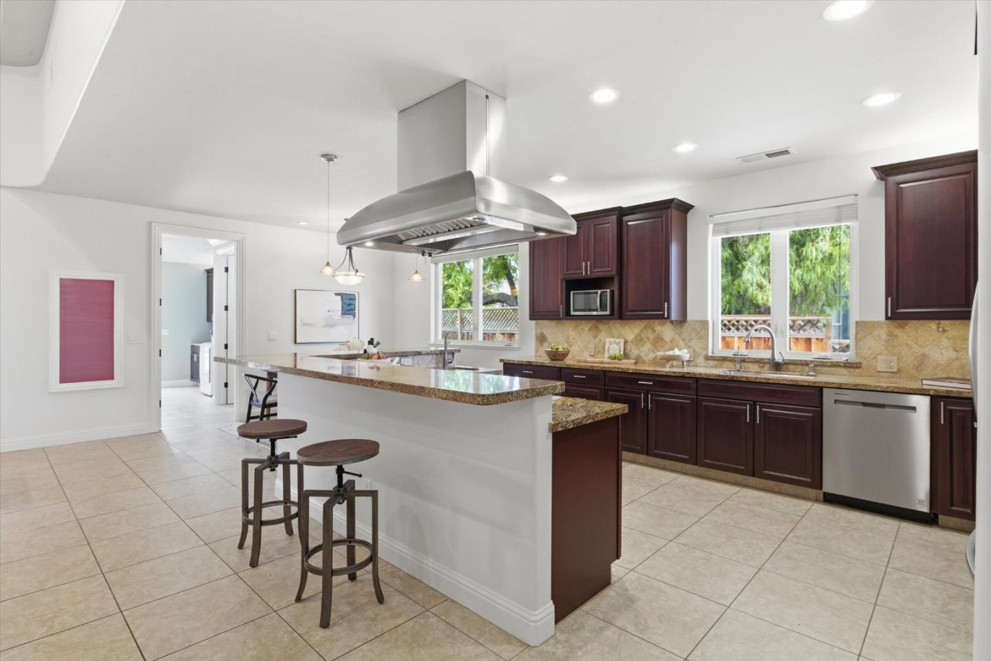 Detail Gallery Image 11 of 70 For 155 W Rosemary Ln, Campbell,  CA 95008 - 3 Beds | 2 Baths