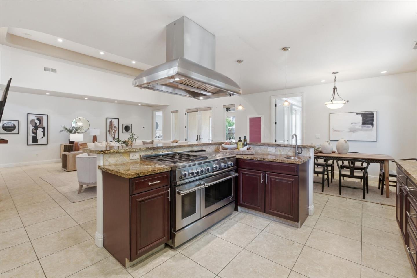 Detail Gallery Image 13 of 70 For 155 W Rosemary Ln, Campbell,  CA 95008 - 3 Beds | 2 Baths