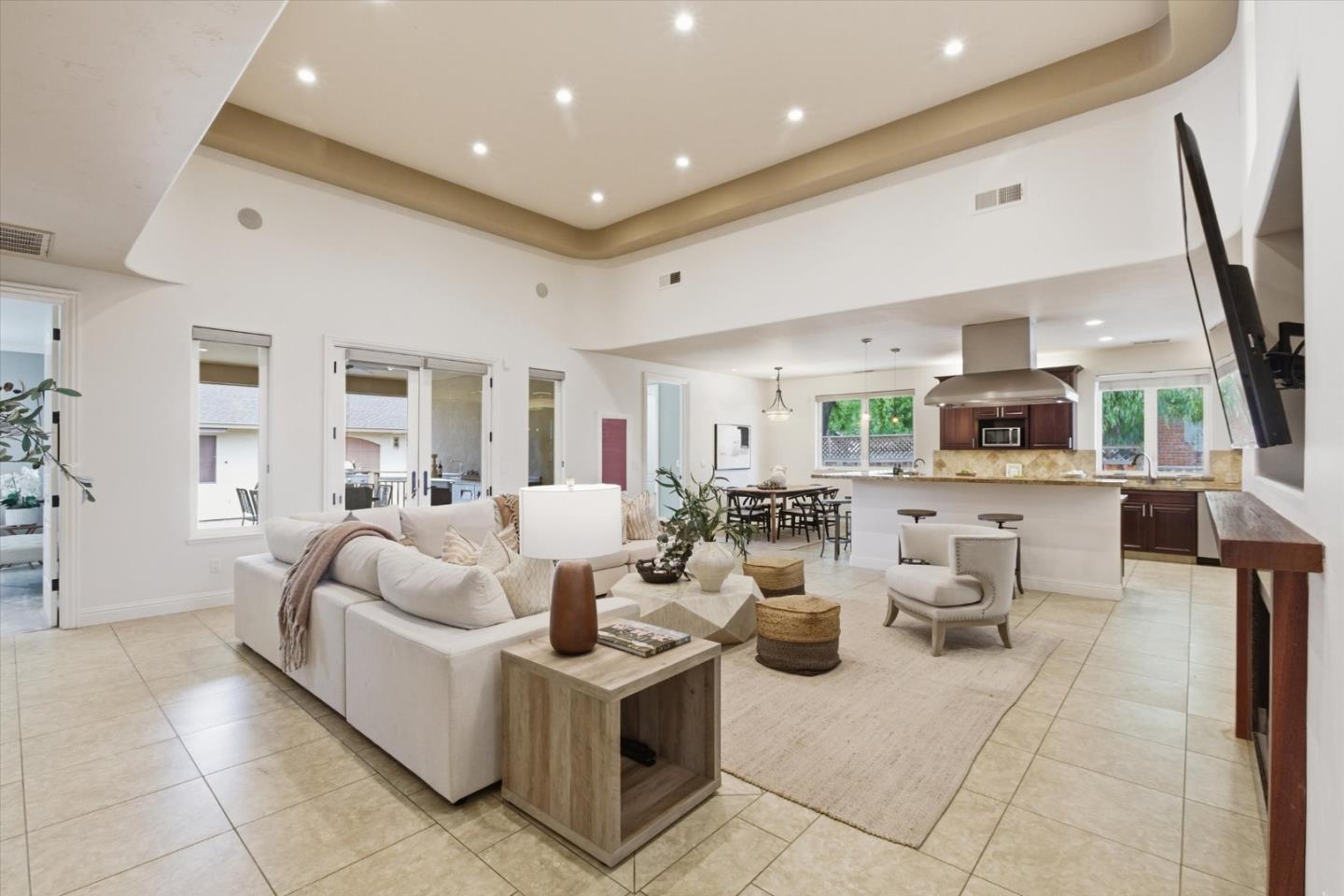 Detail Gallery Image 23 of 70 For 155 W Rosemary Ln, Campbell,  CA 95008 - 3 Beds | 2 Baths