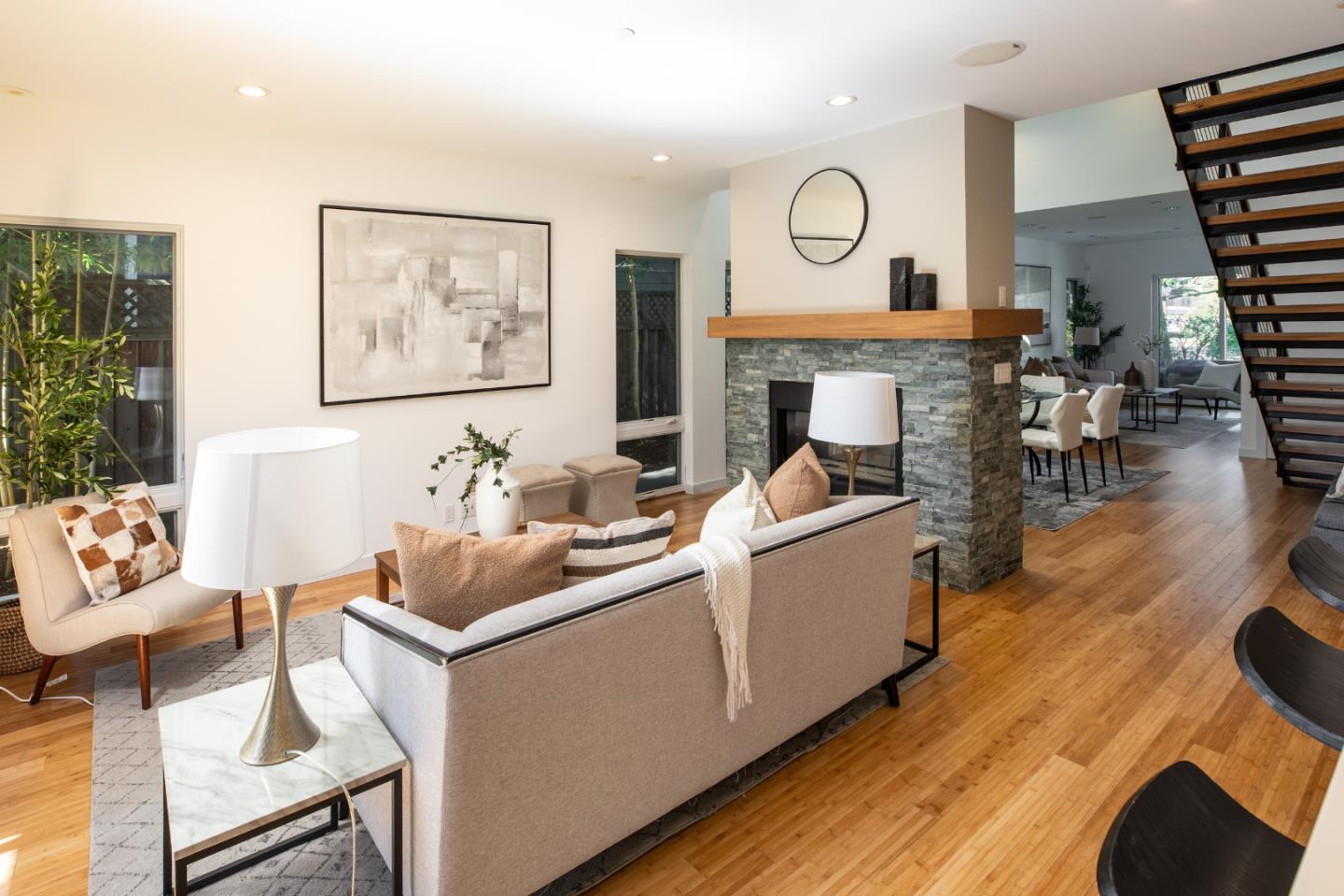 Detail Gallery Image 10 of 29 For 2161 Valparaiso Ave, Menlo Park,  CA 94025 - 4 Beds | 3/1 Baths