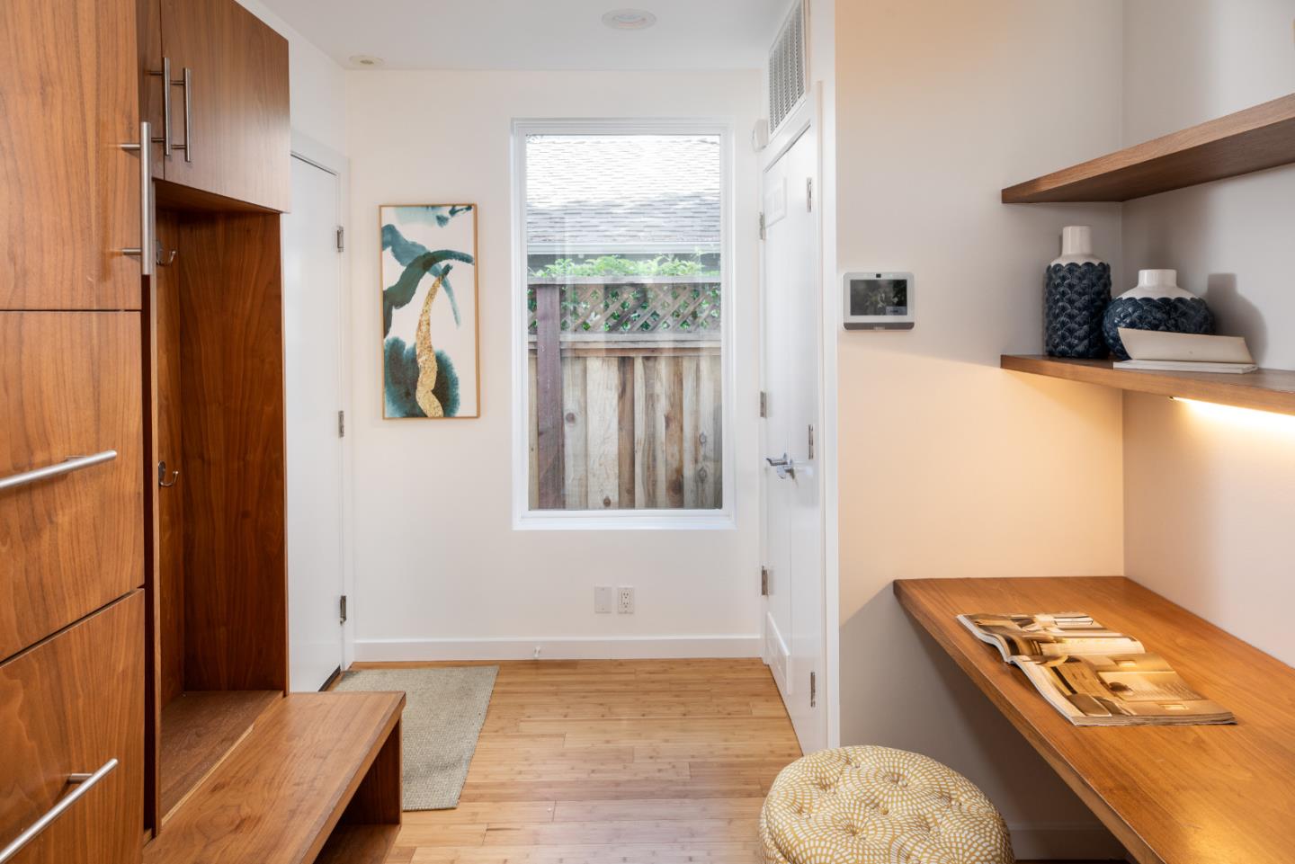 Detail Gallery Image 11 of 29 For 2161 Valparaiso Ave, Menlo Park,  CA 94025 - 4 Beds | 3/1 Baths