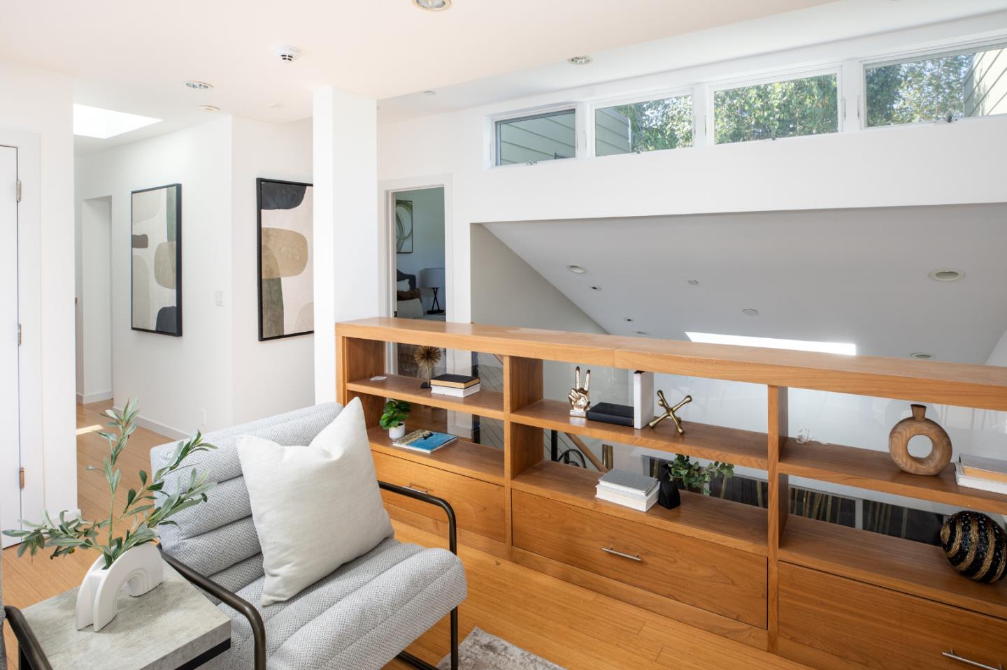 Detail Gallery Image 19 of 29 For 2161 Valparaiso Ave, Menlo Park,  CA 94025 - 4 Beds | 3/1 Baths