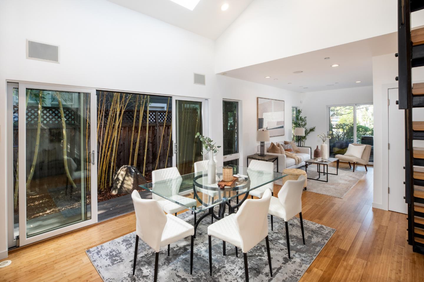 Detail Gallery Image 2 of 29 For 2161 Valparaiso Ave, Menlo Park,  CA 94025 - 4 Beds | 3/1 Baths