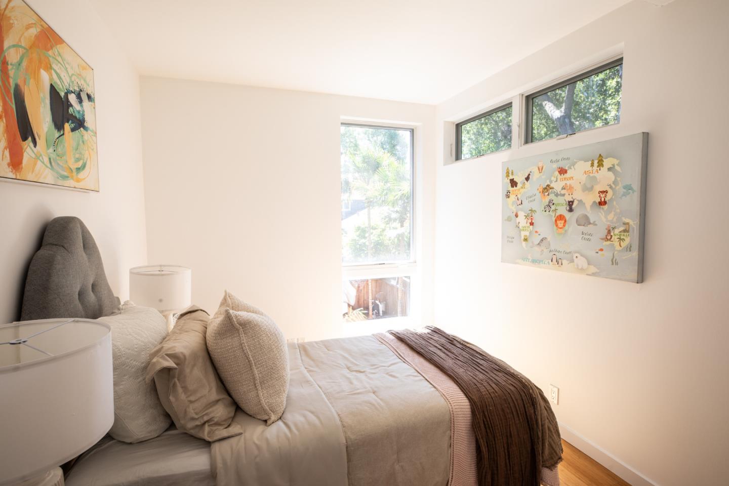 Detail Gallery Image 24 of 29 For 2161 Valparaiso Ave, Menlo Park,  CA 94025 - 4 Beds | 3/1 Baths