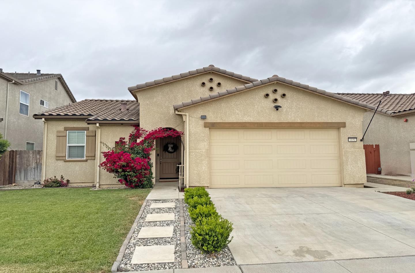 Detail Gallery Image 5 of 40 For 1151 La Colina St, Soledad,  CA 93960 - 3 Beds | 2 Baths