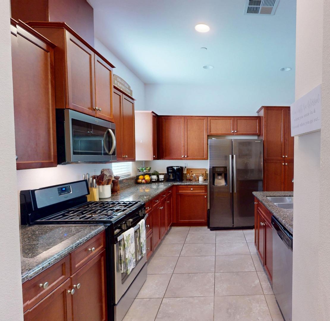 Detail Gallery Image 8 of 40 For 1151 La Colina St, Soledad,  CA 93960 - 3 Beds | 2 Baths