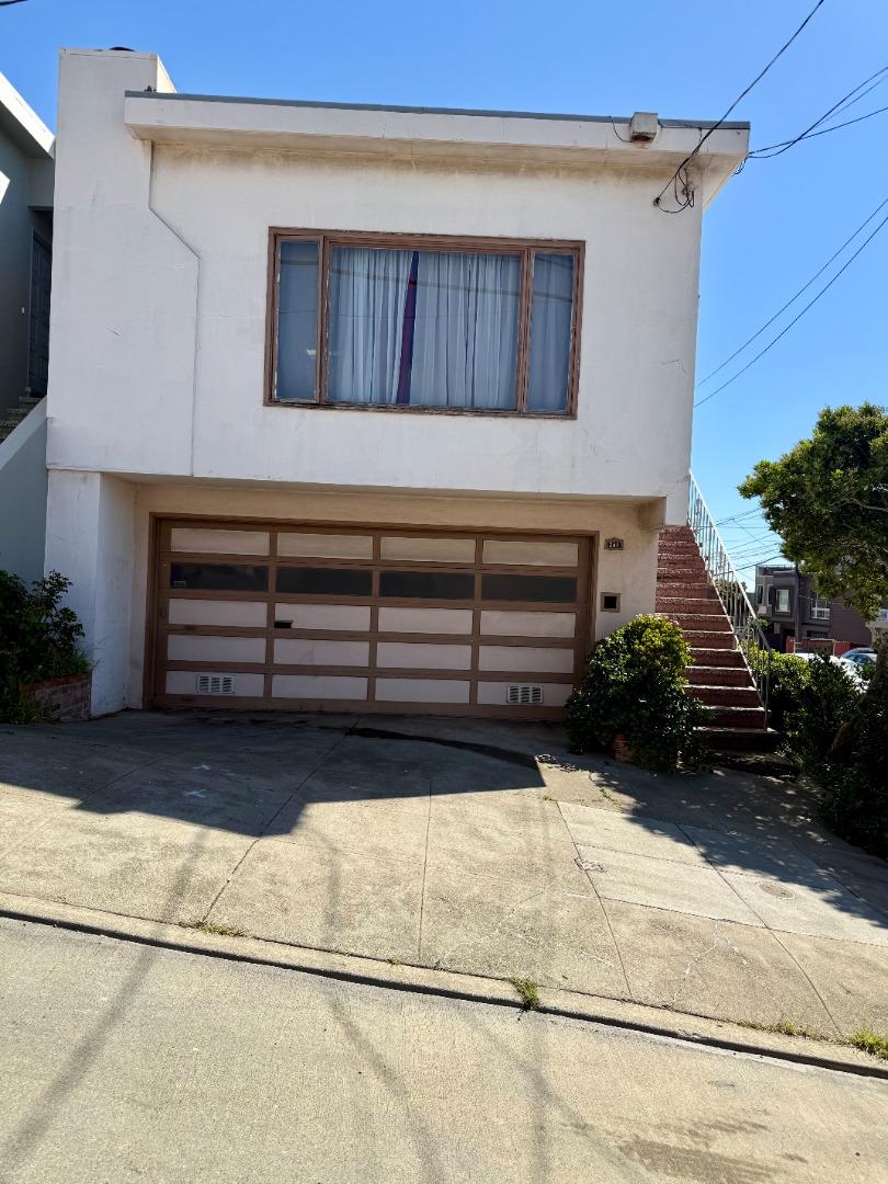 Front Image Thumbnail for ML82042619