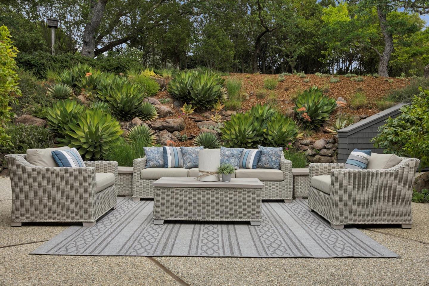 Detail Gallery Image 13 of 51 For 120 Deer Meadow Ln, Portola Valley,  CA 94028 - 5 Beds | 4 Baths