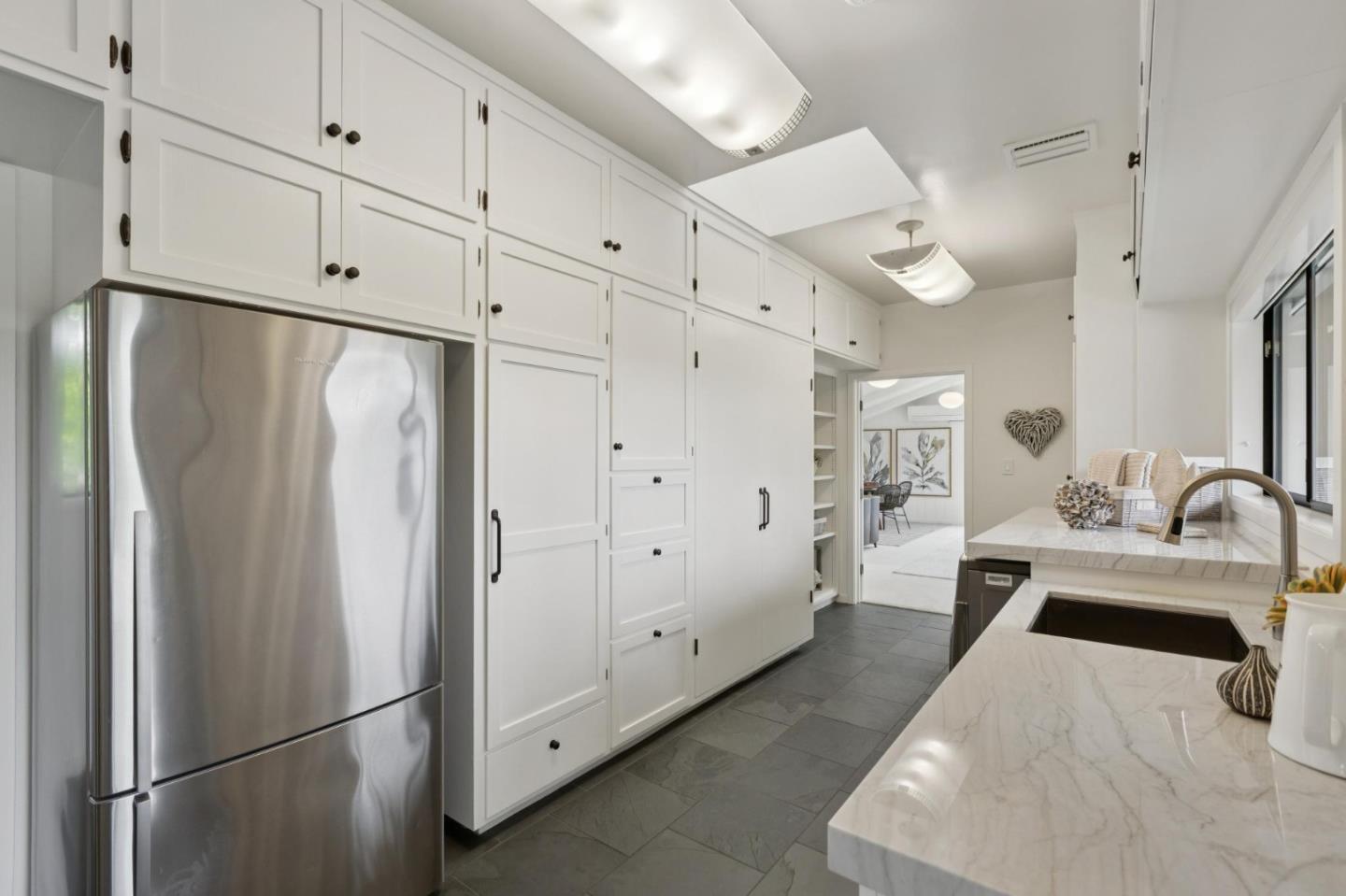 Detail Gallery Image 17 of 51 For 120 Deer Meadow Ln, Portola Valley,  CA 94028 - 5 Beds | 4 Baths