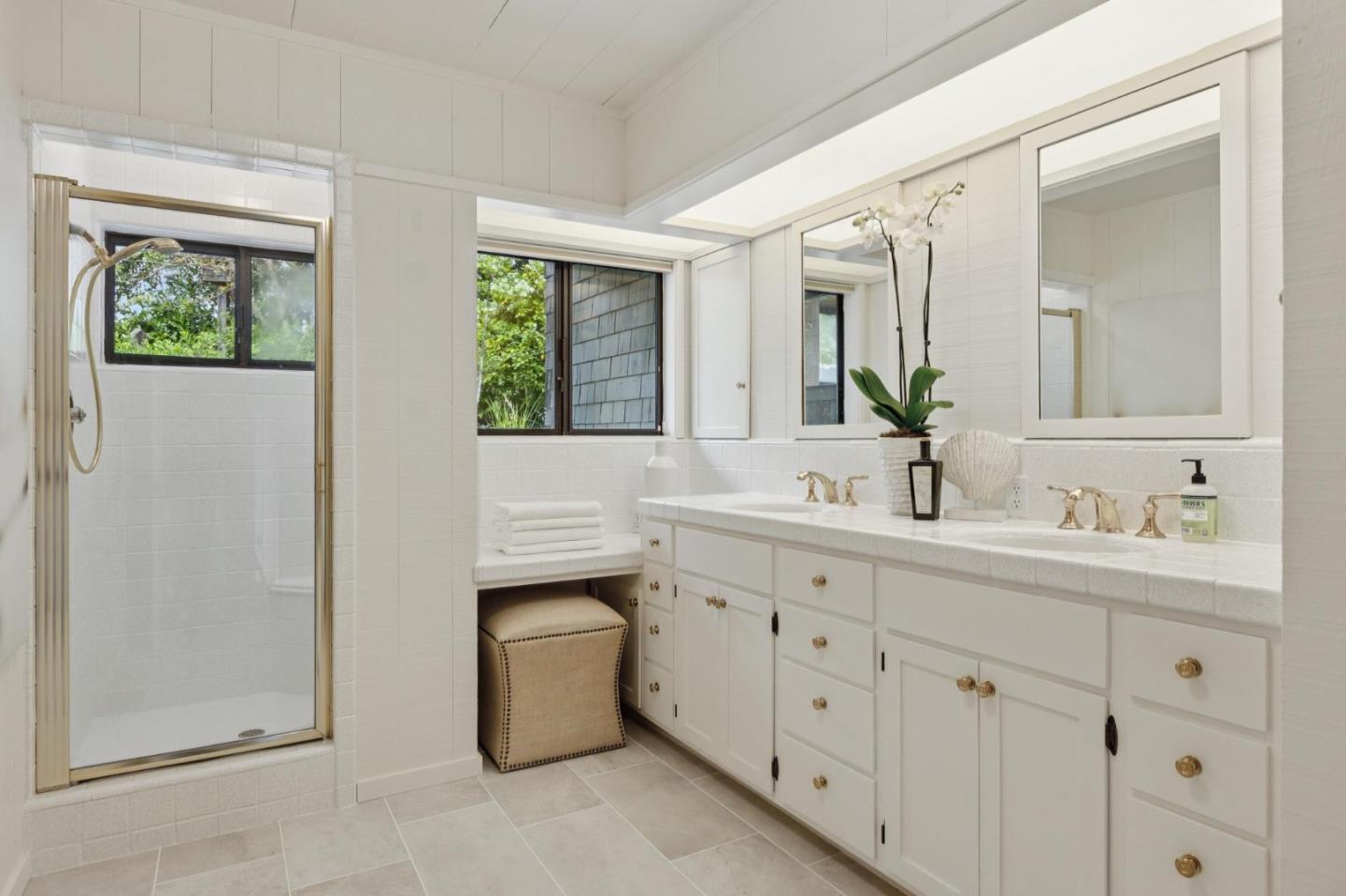 Detail Gallery Image 26 of 51 For 120 Deer Meadow Ln, Portola Valley,  CA 94028 - 5 Beds | 4 Baths