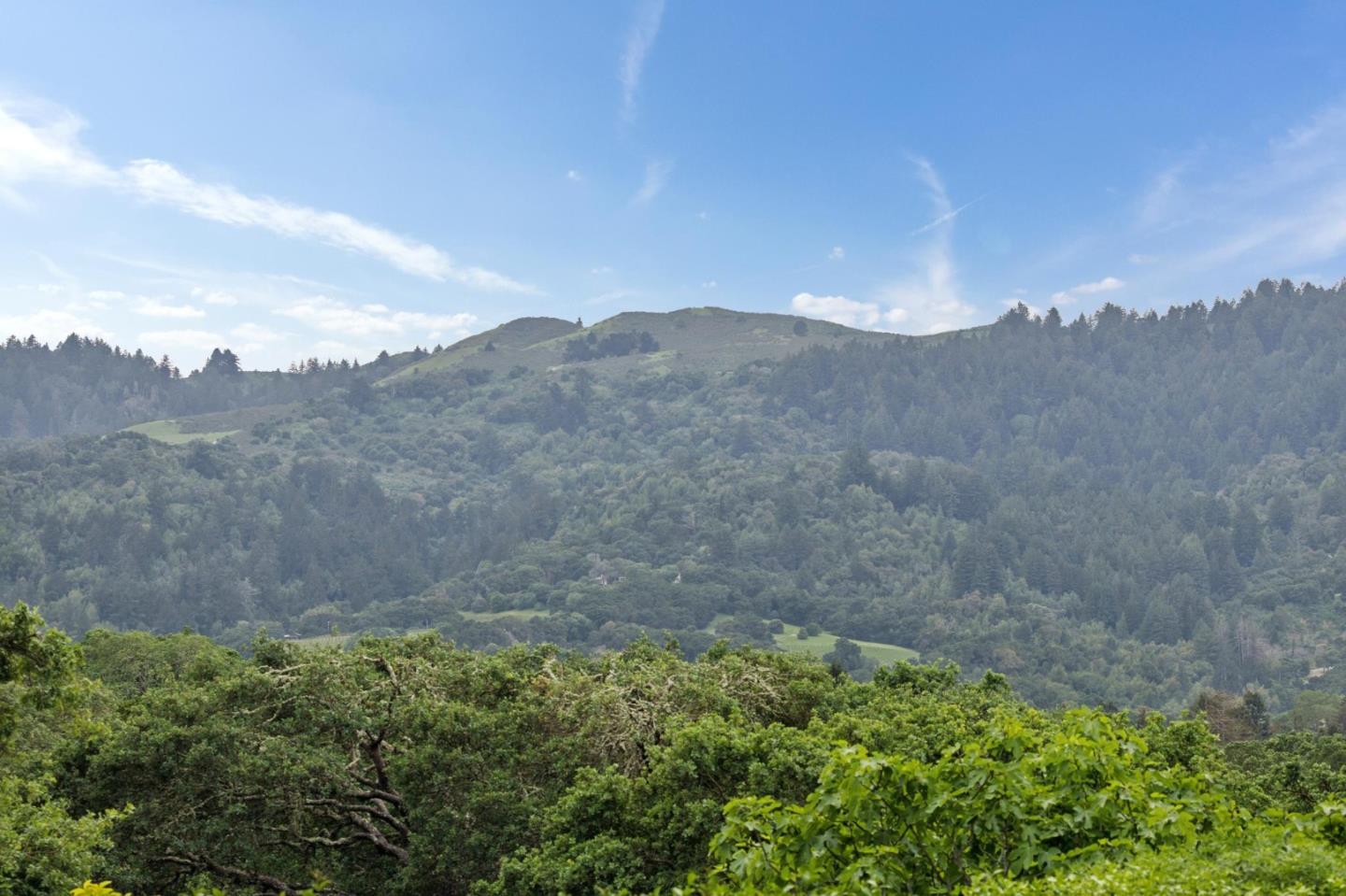 Detail Gallery Image 3 of 51 For 120 Deer Meadow Ln, Portola Valley,  CA 94028 - 5 Beds | 4 Baths