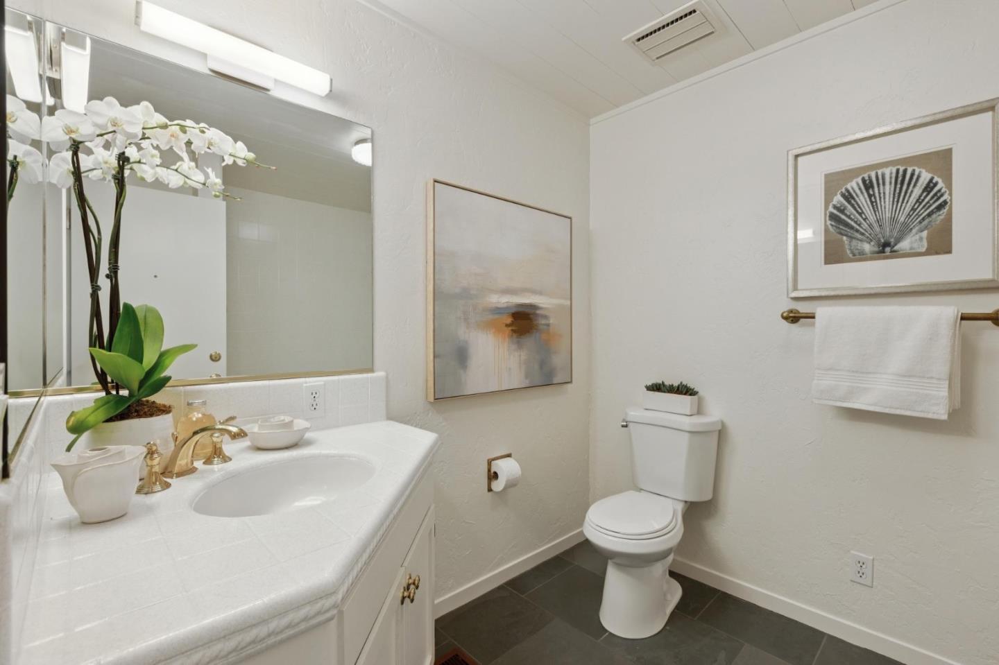 Detail Gallery Image 35 of 51 For 120 Deer Meadow Ln, Portola Valley,  CA 94028 - 5 Beds | 4 Baths