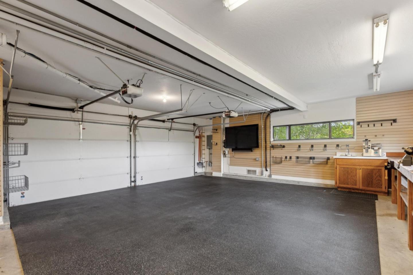 Detail Gallery Image 41 of 51 For 120 Deer Meadow Ln, Portola Valley,  CA 94028 - 5 Beds | 4 Baths