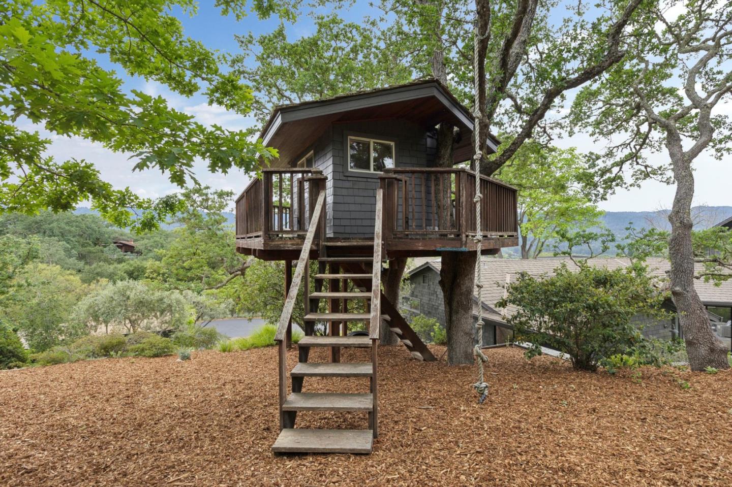 Detail Gallery Image 44 of 51 For 120 Deer Meadow Ln, Portola Valley,  CA 94028 - 5 Beds | 4 Baths