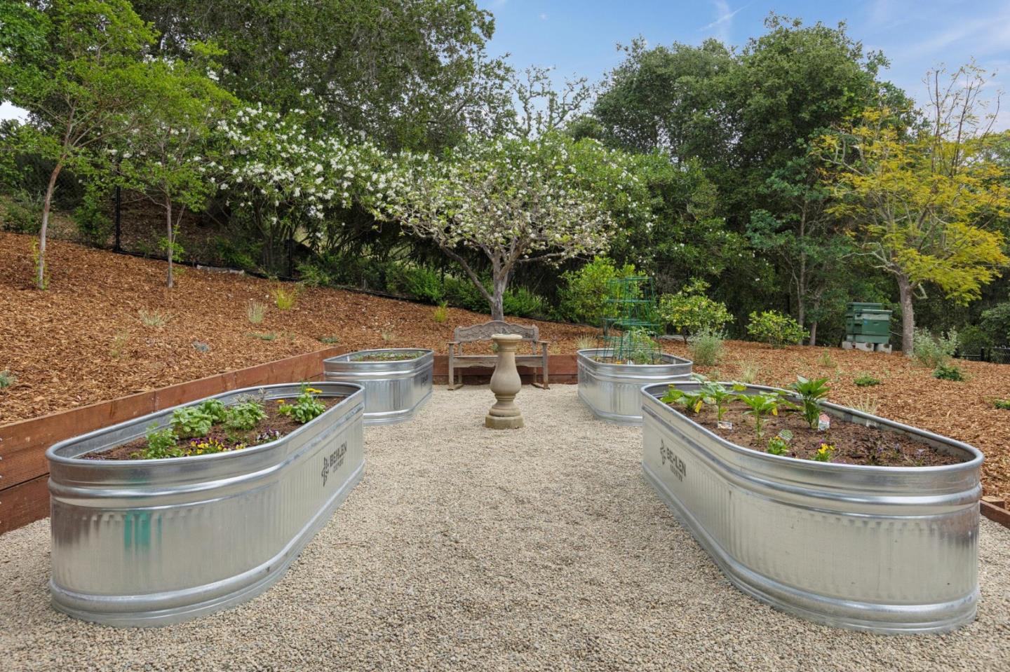 Detail Gallery Image 47 of 51 For 120 Deer Meadow Ln, Portola Valley,  CA 94028 - 5 Beds | 4 Baths