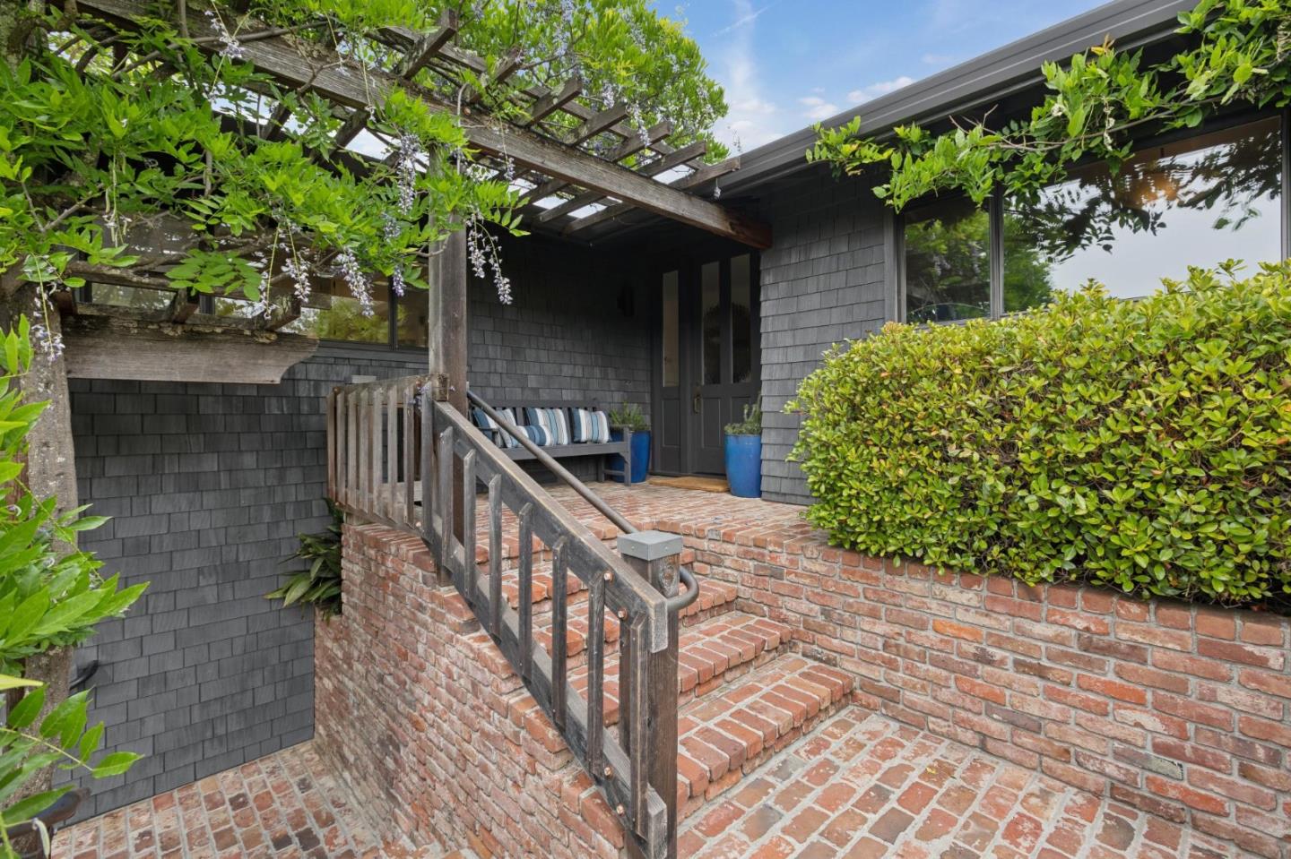 Detail Gallery Image 8 of 51 For 120 Deer Meadow Ln, Portola Valley,  CA 94028 - 5 Beds | 4 Baths