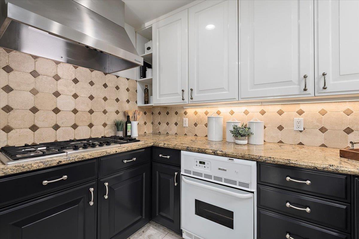 Detail Gallery Image 11 of 37 For 820 Revere Way, Redwood City,  CA 94062 - 3 Beds | 1/1 Baths