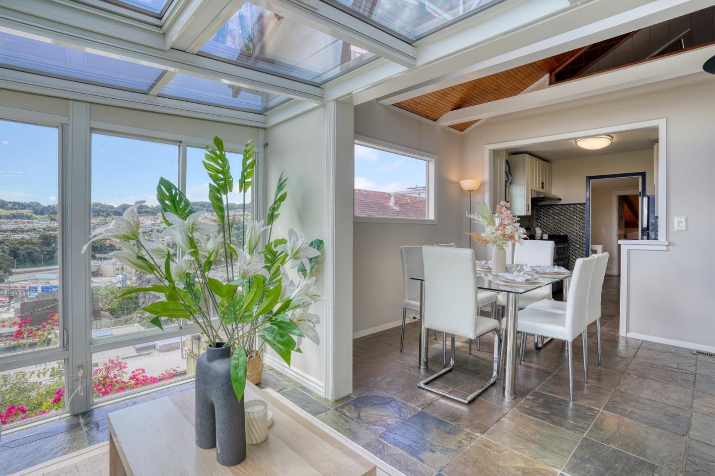 Detail Gallery Image 16 of 58 For 446 Nevada St, San Francisco,  CA 94110 - 3 Beds | 3 Baths