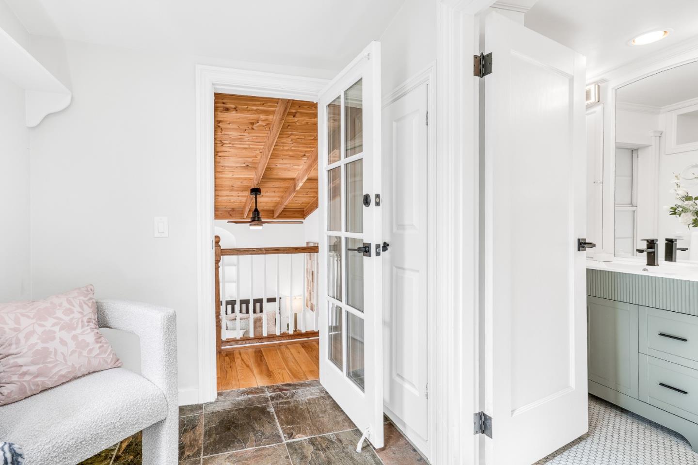 Detail Gallery Image 30 of 58 For 446 Nevada St, San Francisco,  CA 94110 - 3 Beds | 3 Baths