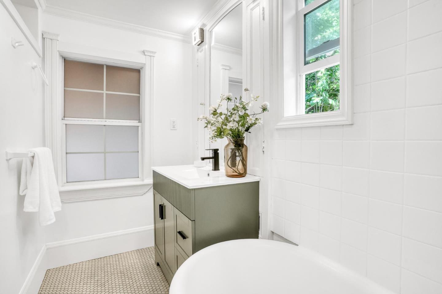 Detail Gallery Image 34 of 58 For 446 Nevada St, San Francisco,  CA 94110 - 3 Beds | 3 Baths